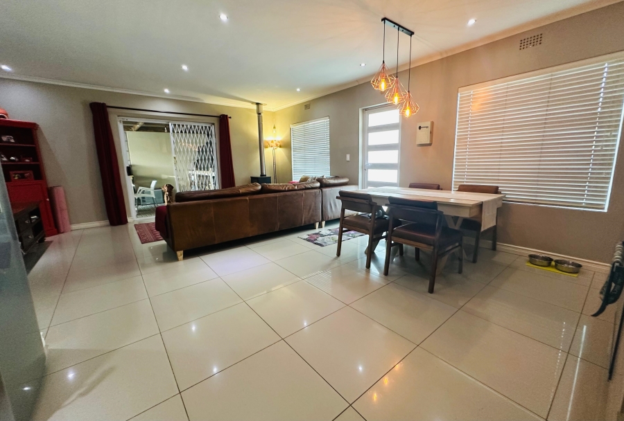 3 Bedroom Property for Sale in Sonstraal Heights Western Cape